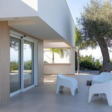 Teresa Villa Cefalu