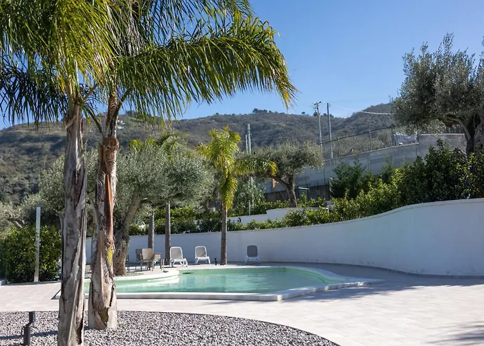 Teresa Villa Cefalù